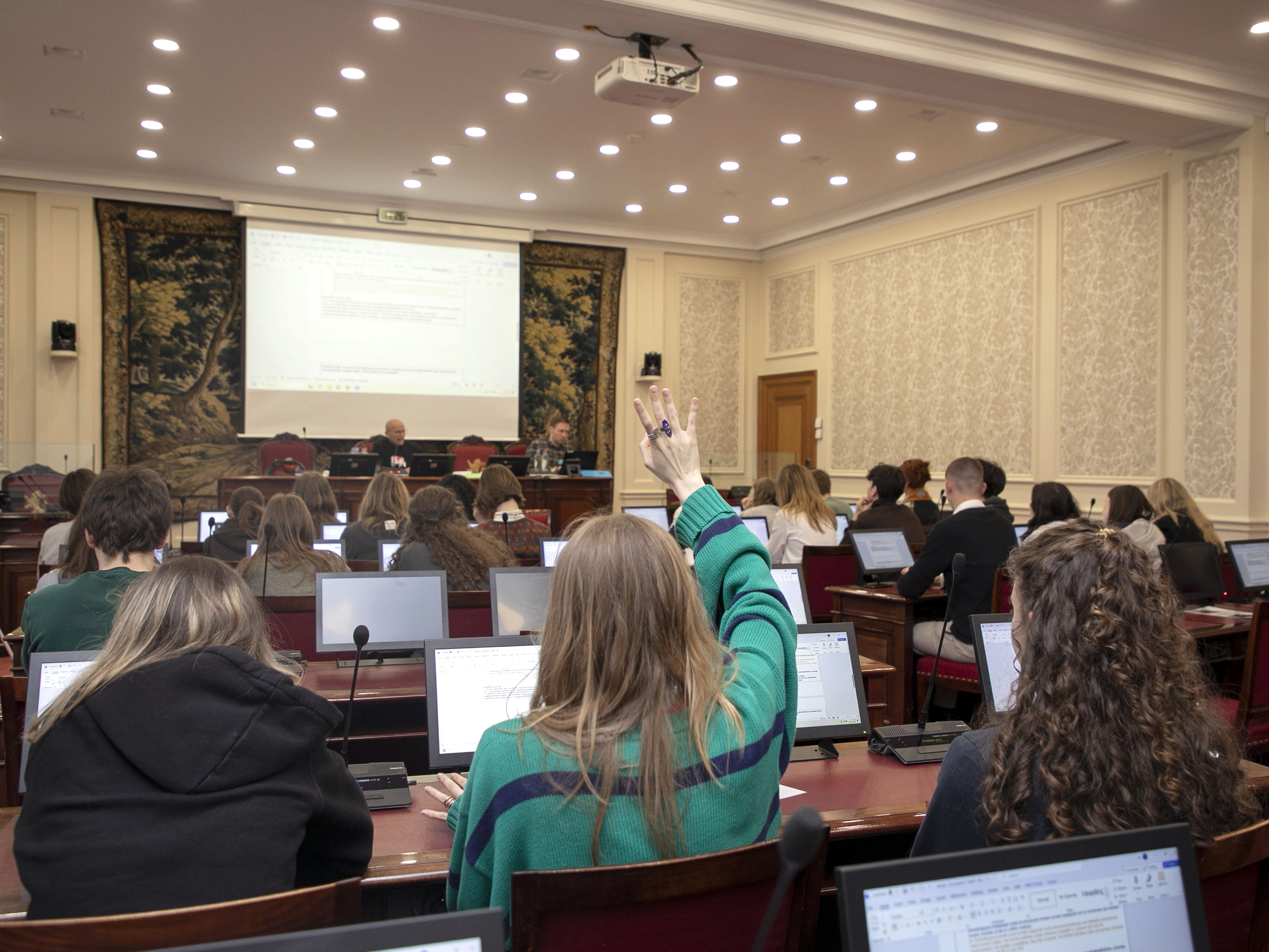  Parlement des étudiants au Sénat
