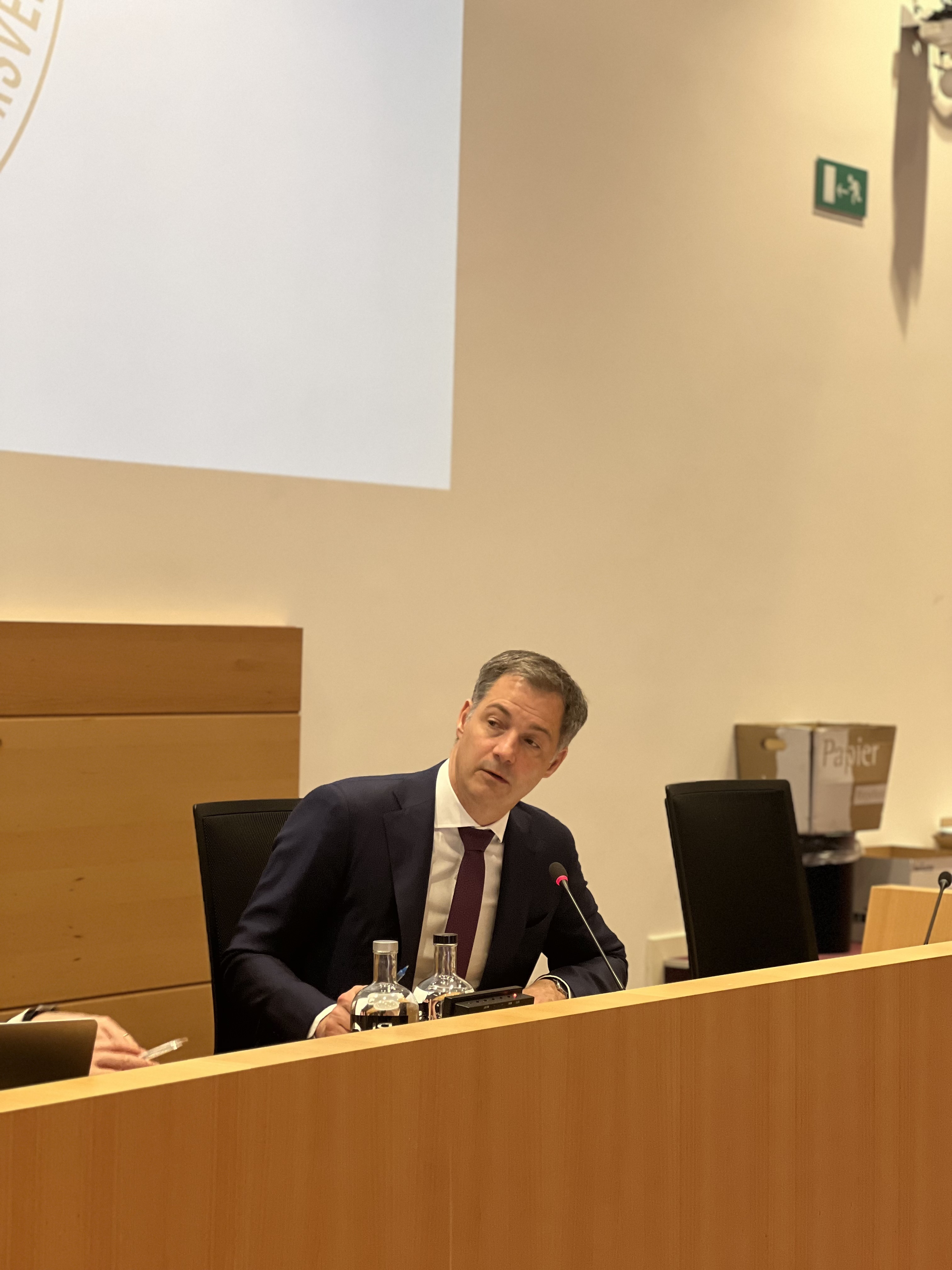  Gedachtewisseling met de premier over de vergaderingen van de Europese Raad