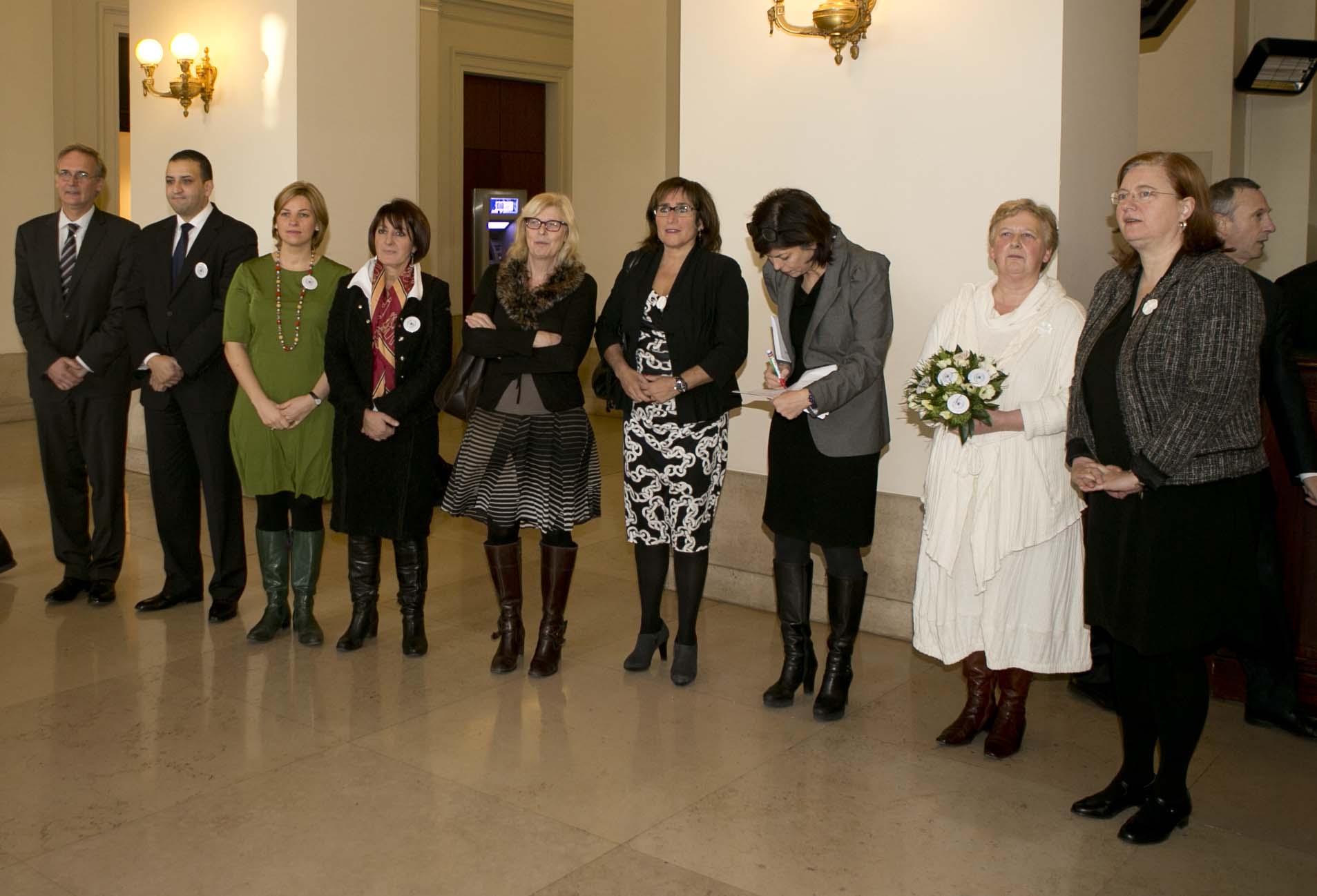  Femme de Paix 2012