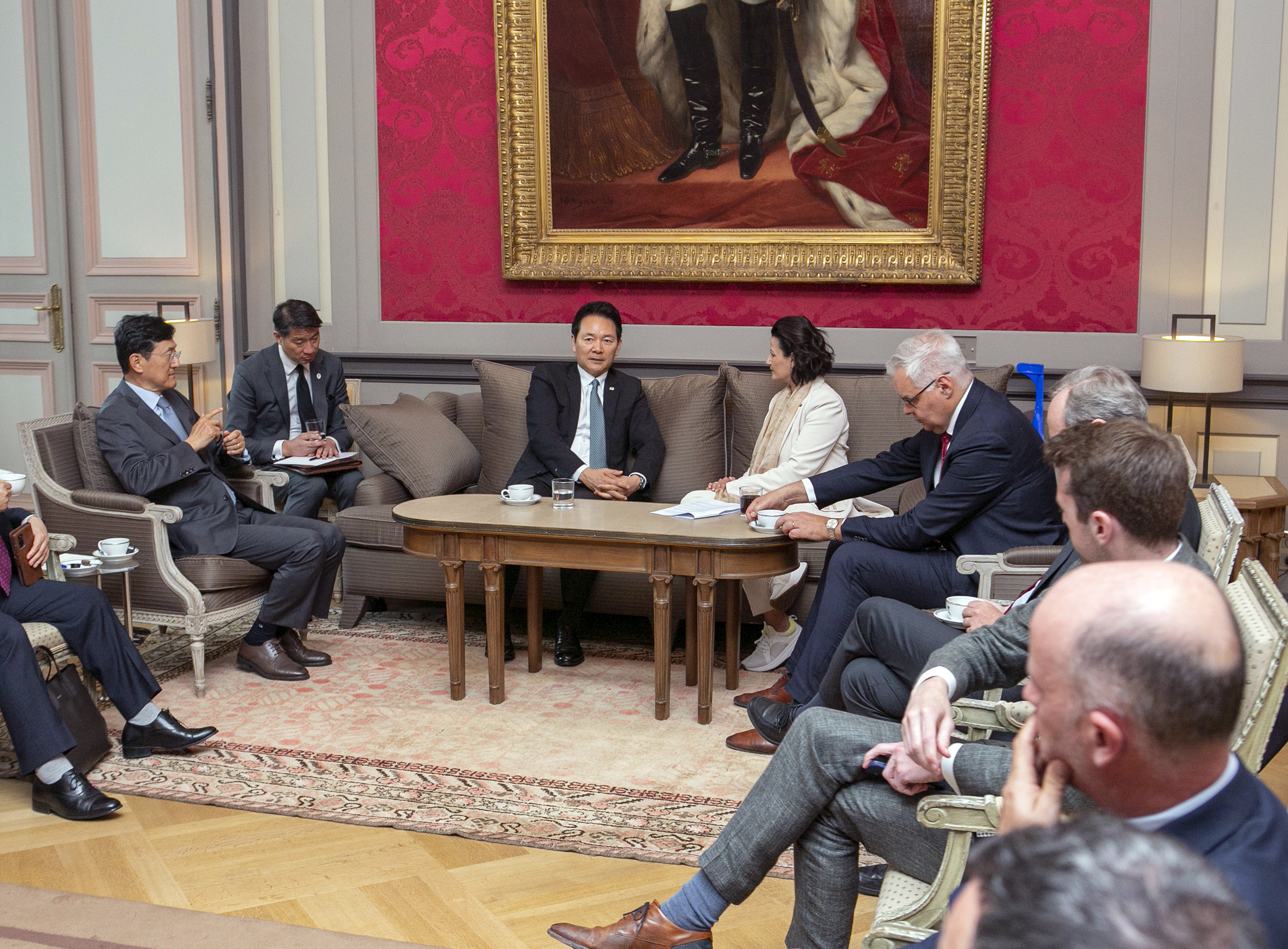  Bezoek van de heer Jang, speciale gezant van de President van de Republiek Korea
