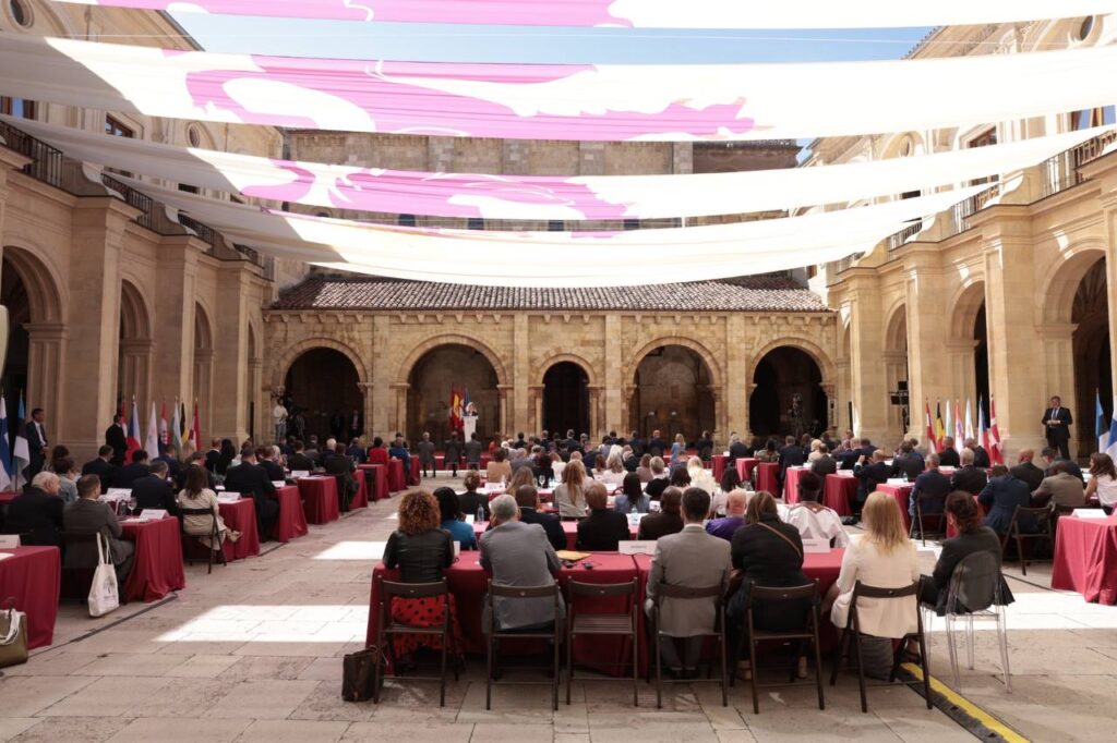  Conferentie over de versterking van de parlementen