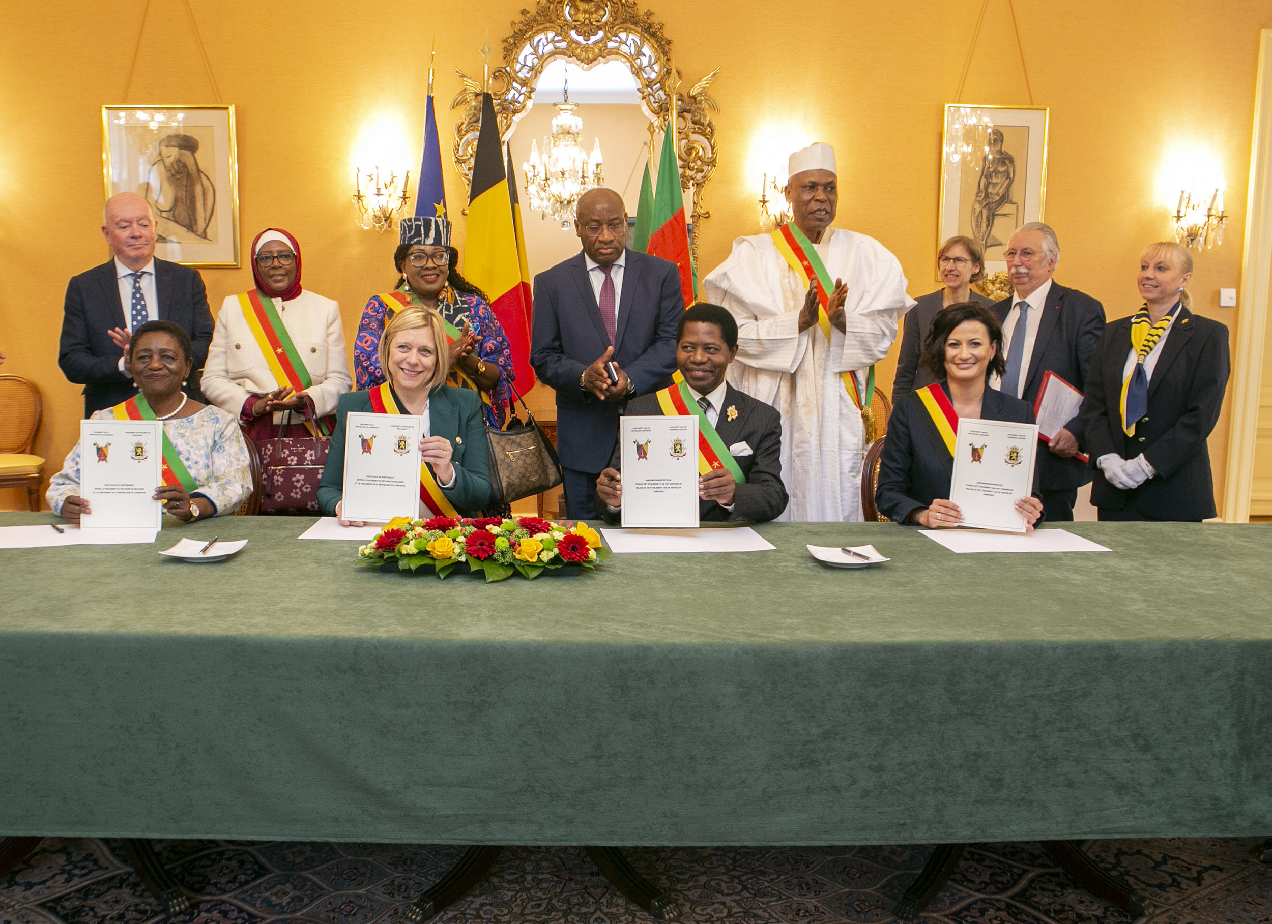  Ondertekening van het samenwerkingsprotocol met het Parlement van Kameroen