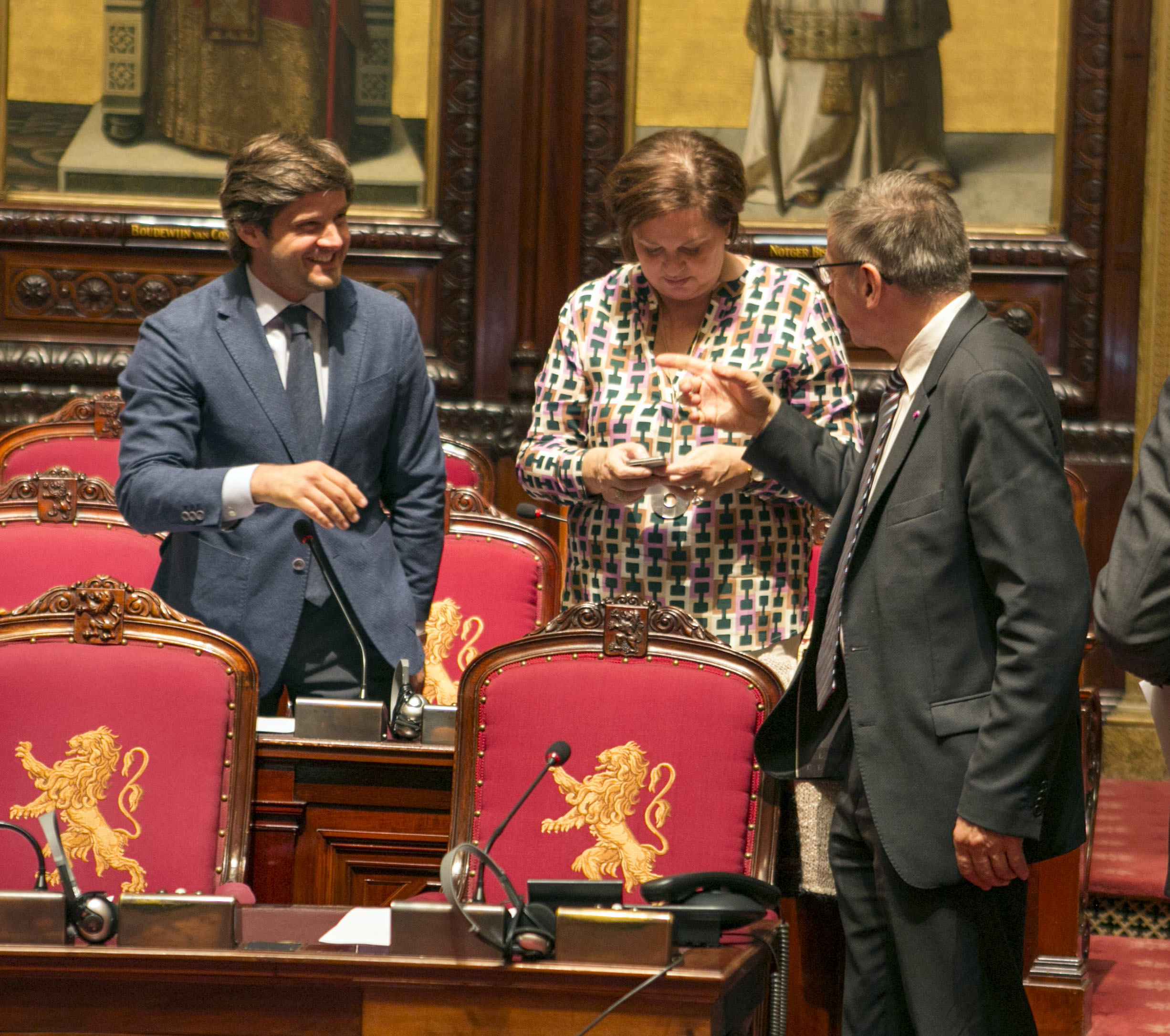 Nieuwe senator: Lionel Bajart - Overlijden van oud-senatoren