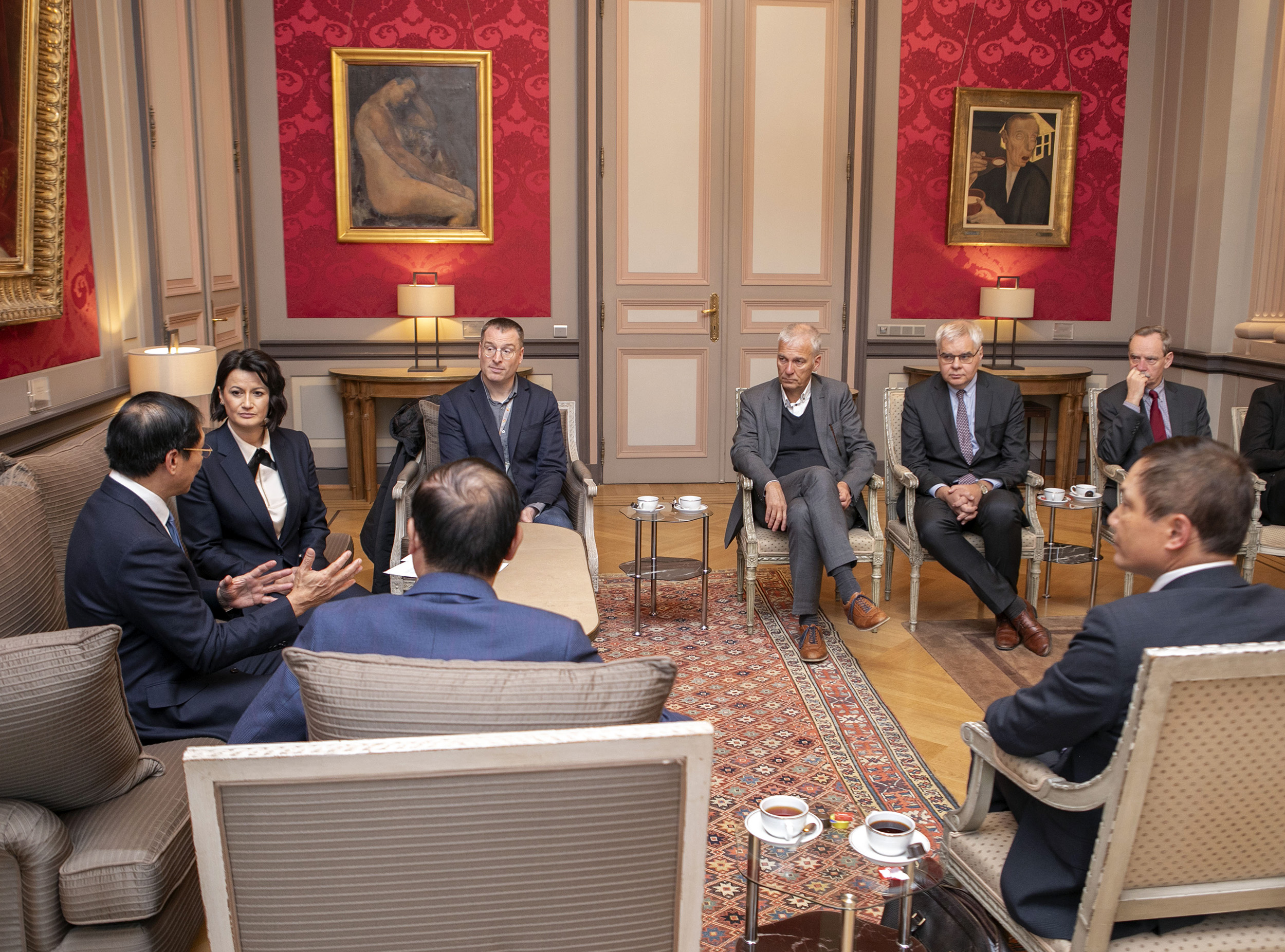  Visite du ministre des affaires étrangères du Vietnam